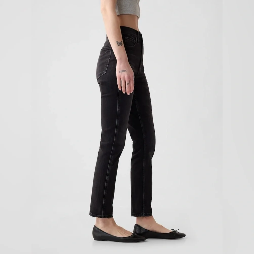 GAP High Rise Vintage Slim Jeans - Black - 28 (6) - Picture 2 of 13